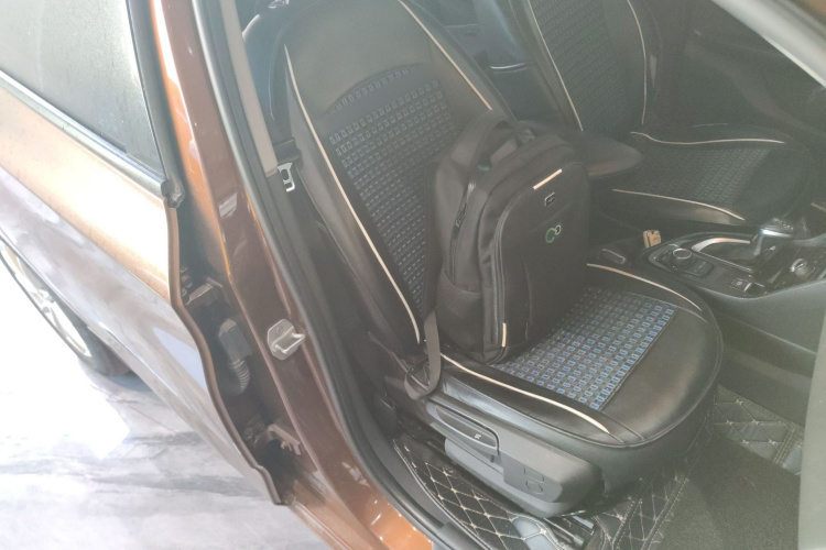 BMW 2 Series Tourer 2016 imagem de carro #35