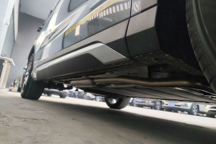 BYD SongL DM-i 2025 car image #35