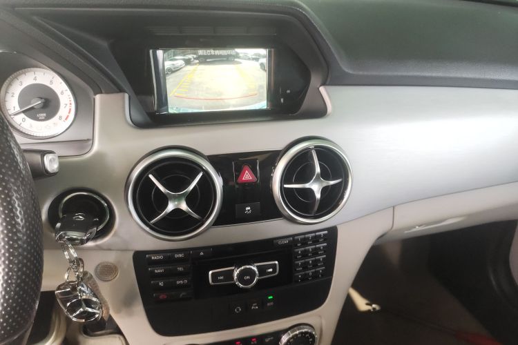 Mercedes-Benz GLK Class 2015 car image #35