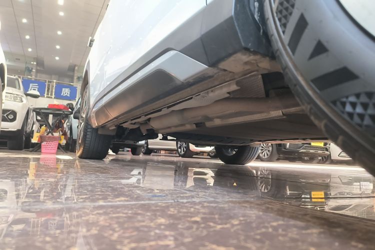 BYD SongL DM-i 2025 car image #35