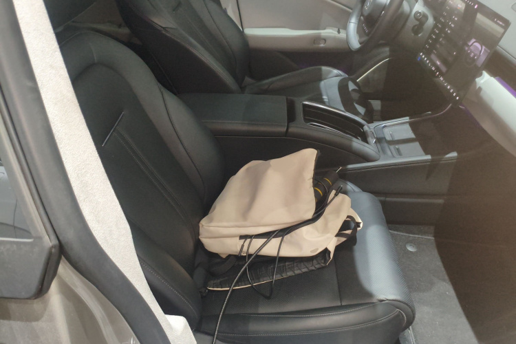 极氪 极氪007 2025 汽车图片 #35