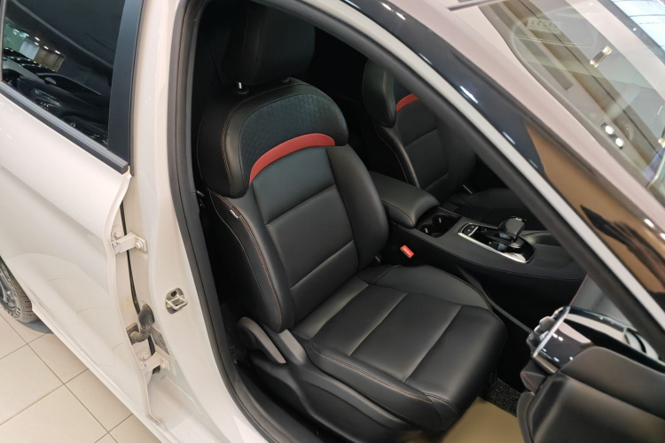5 2024 car image #35