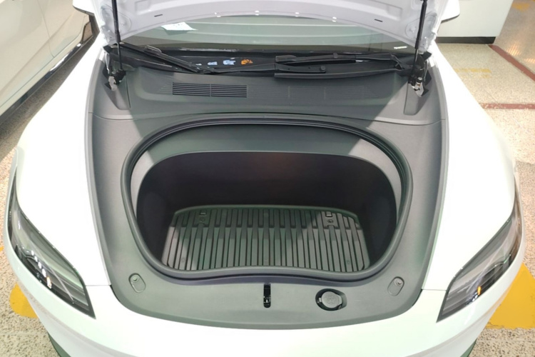 Tesla Model 3 2025 #20 Tesla Model 3 2025 car image #20