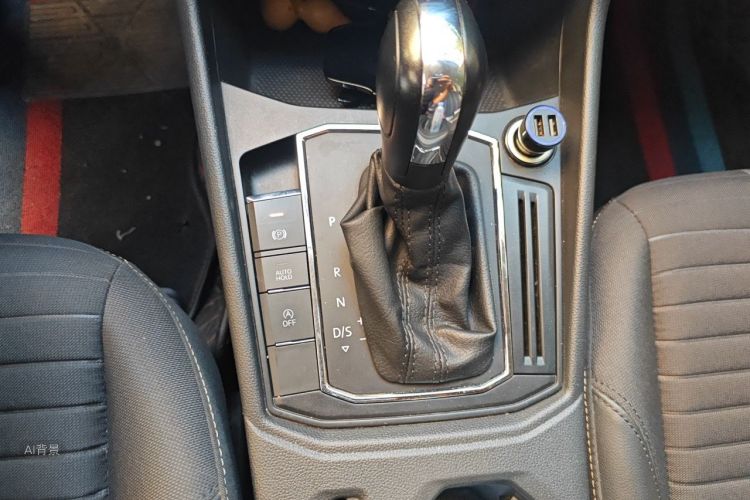 Volkswagen Lavida 2021 car image #16