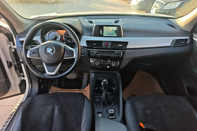 BMW X1 2019 изображение автомобиля #10