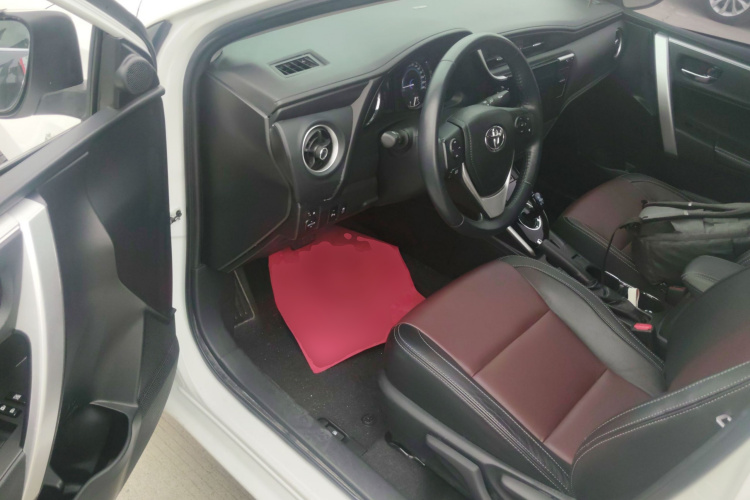 Toyota Corolla 2019 #16 Toyota Corolla 2019 car image #16