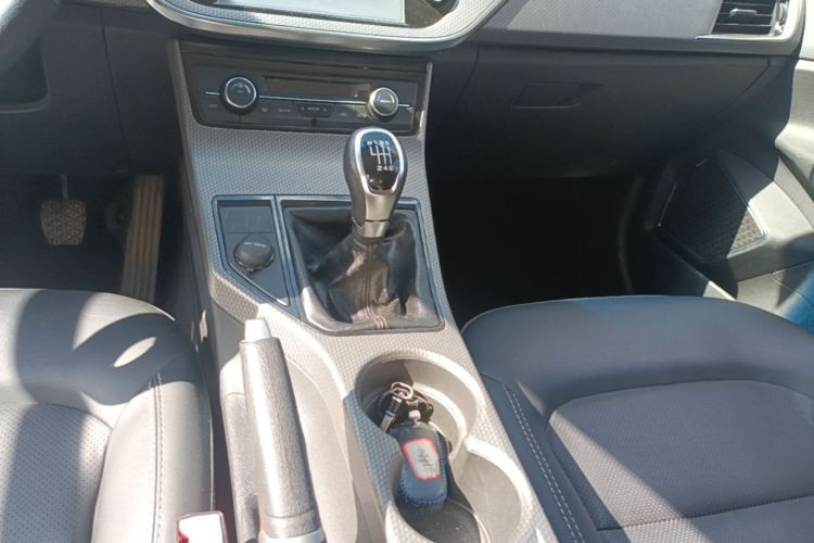 GEELY Emgrand GS 2016 car image #14