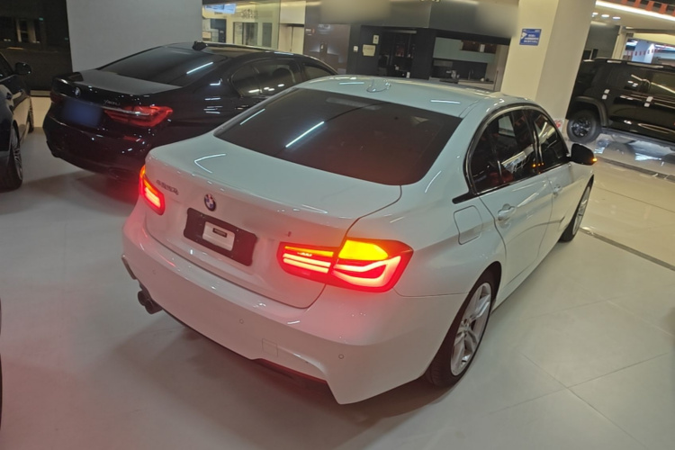 BMW 3 Series 2017 #7 BMW 3 Series 2017 car image #7