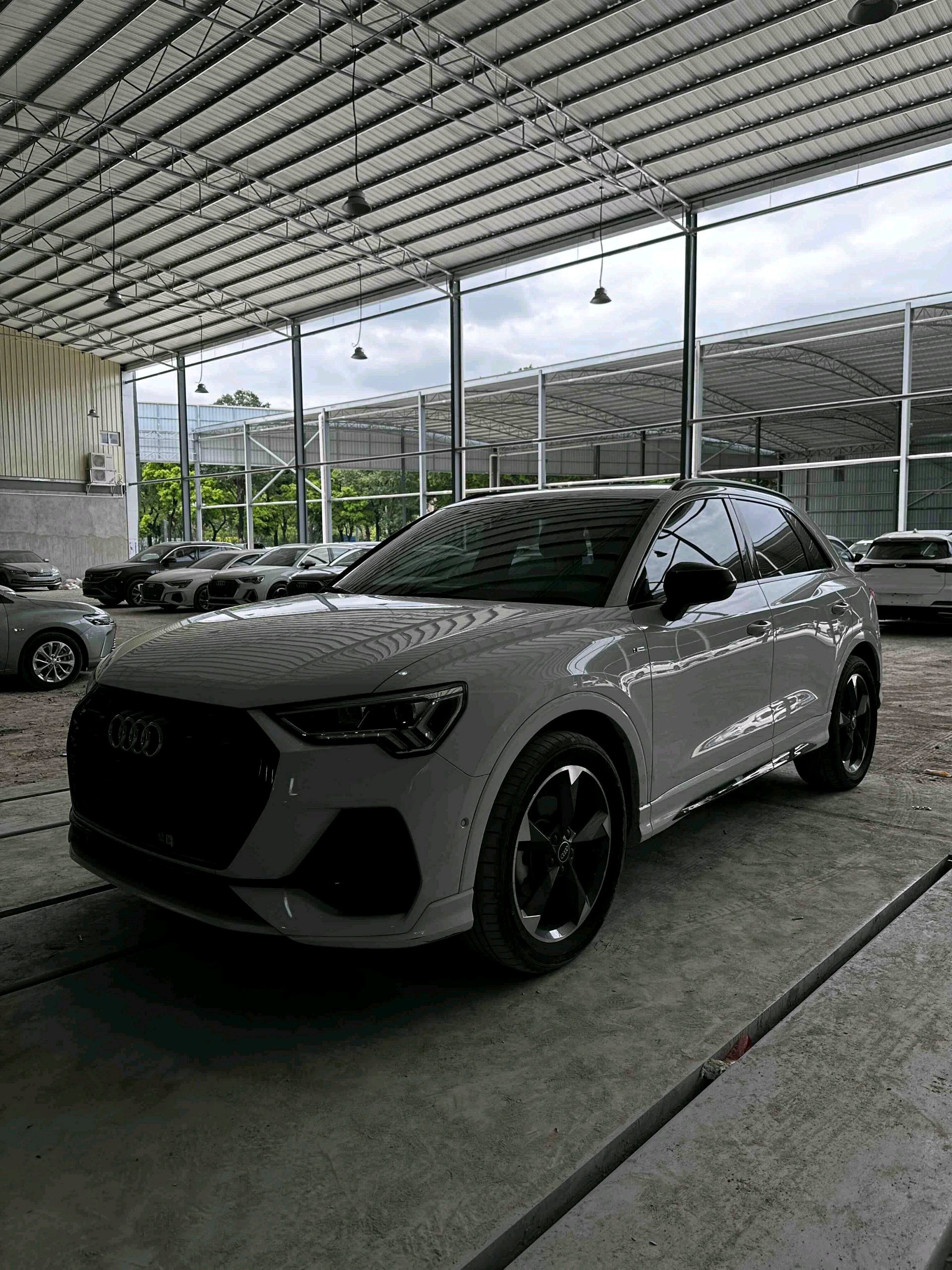 Audi Q3 2023 Audi Q3 2023 car image
