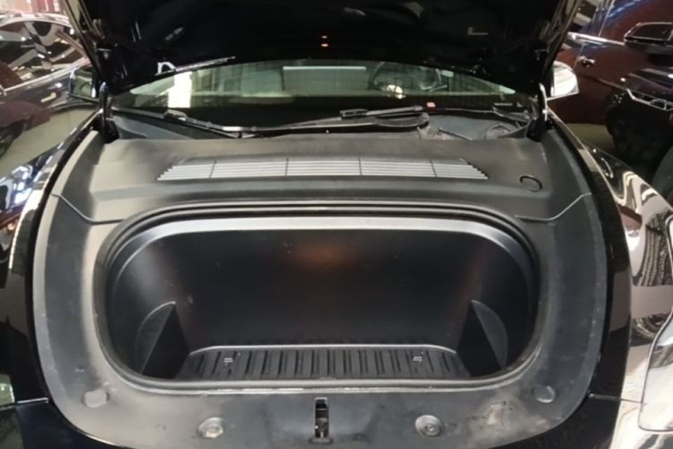 Tesla Model Y 2023 #20 Tesla Model Y 2023 car image #20