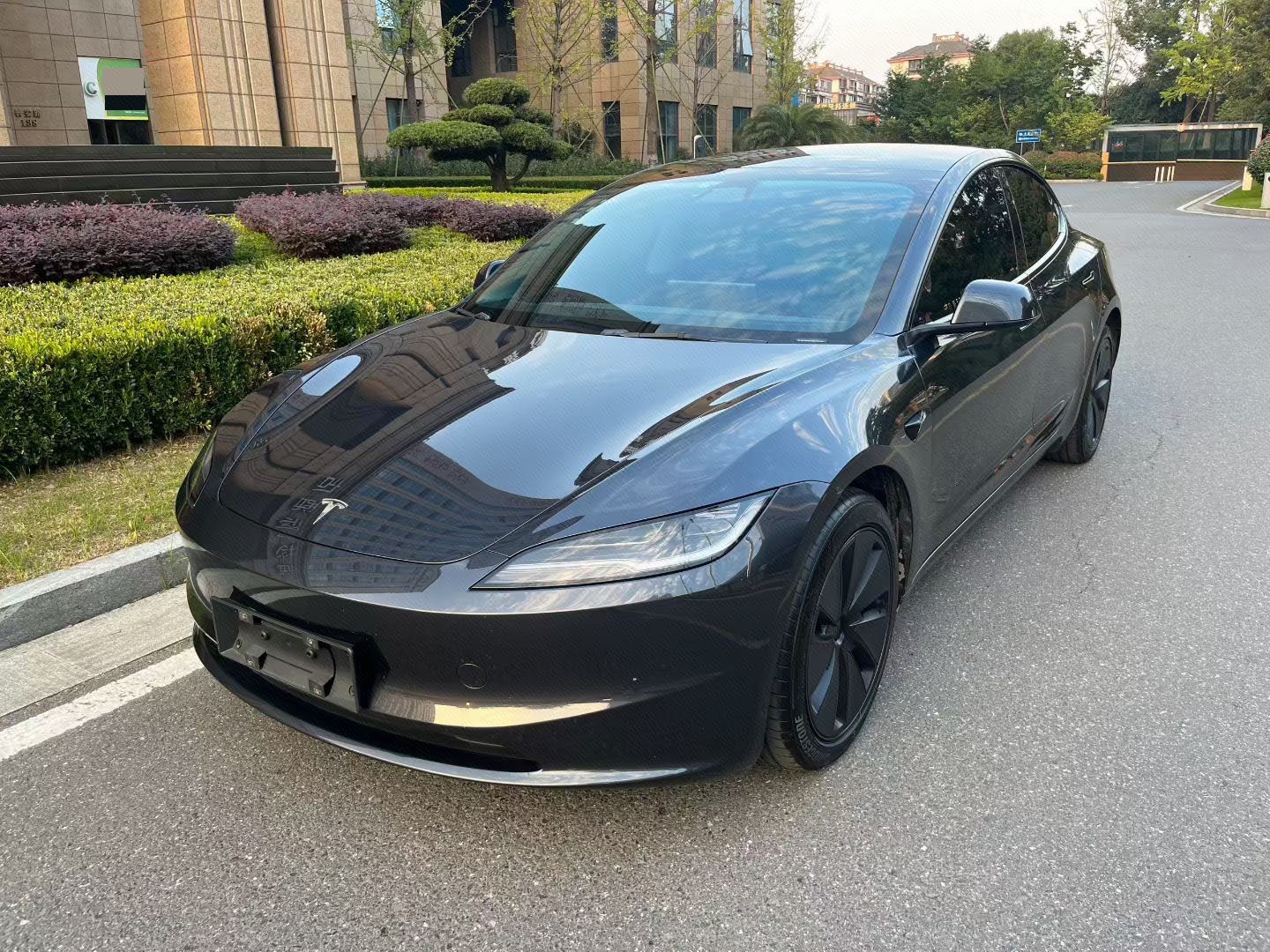 Tesla Model 3 2025 Tesla Model 3 2025 immagine di auto