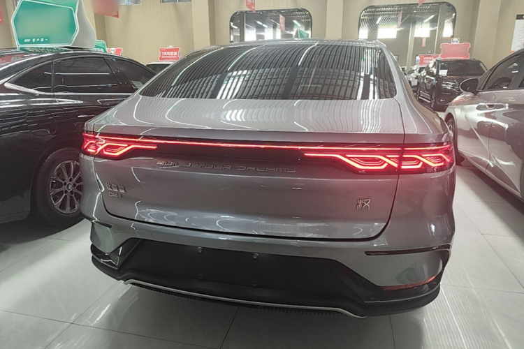 BYD Han 2023 car image #6