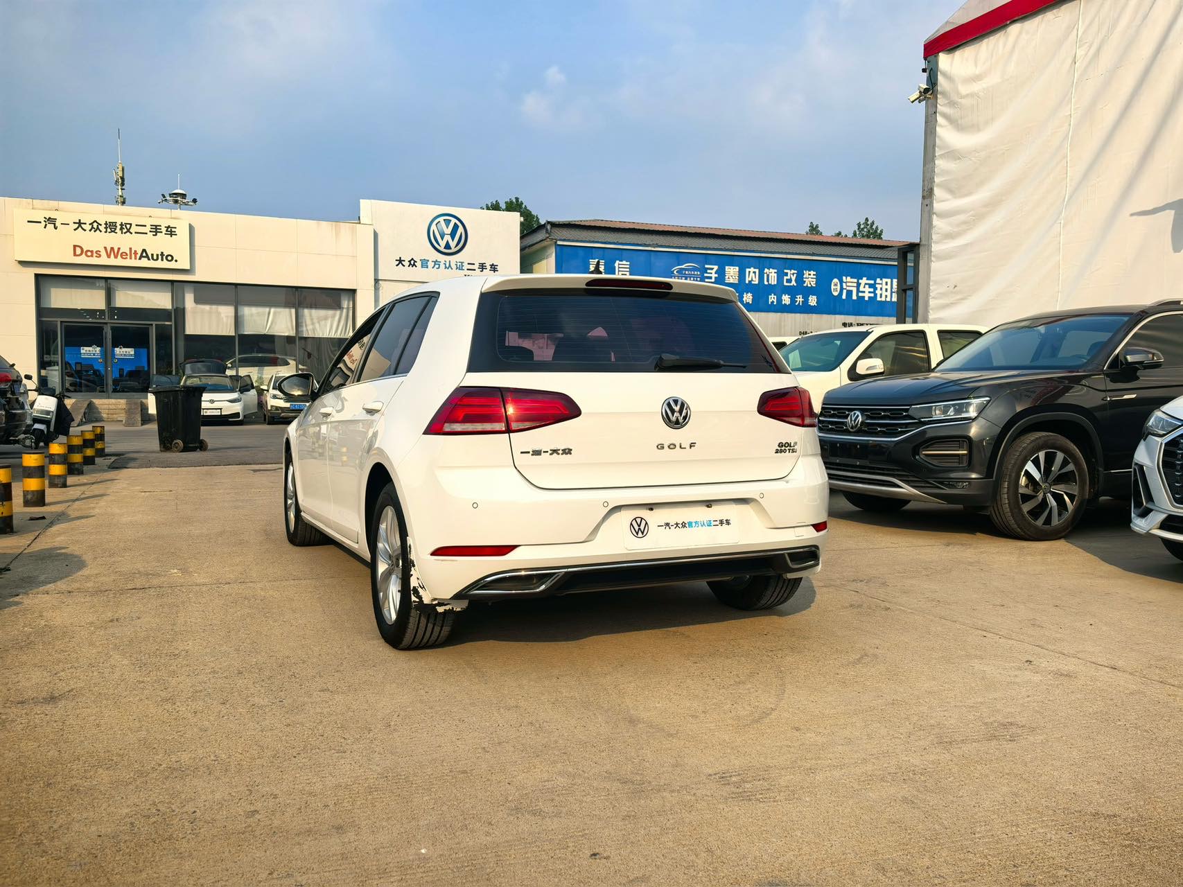 Volkswagen Golf 2019 car image #8