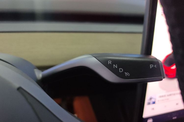 Tesla Model Y 2023 #14 Tesla Model Y 2023 immagine di auto #14