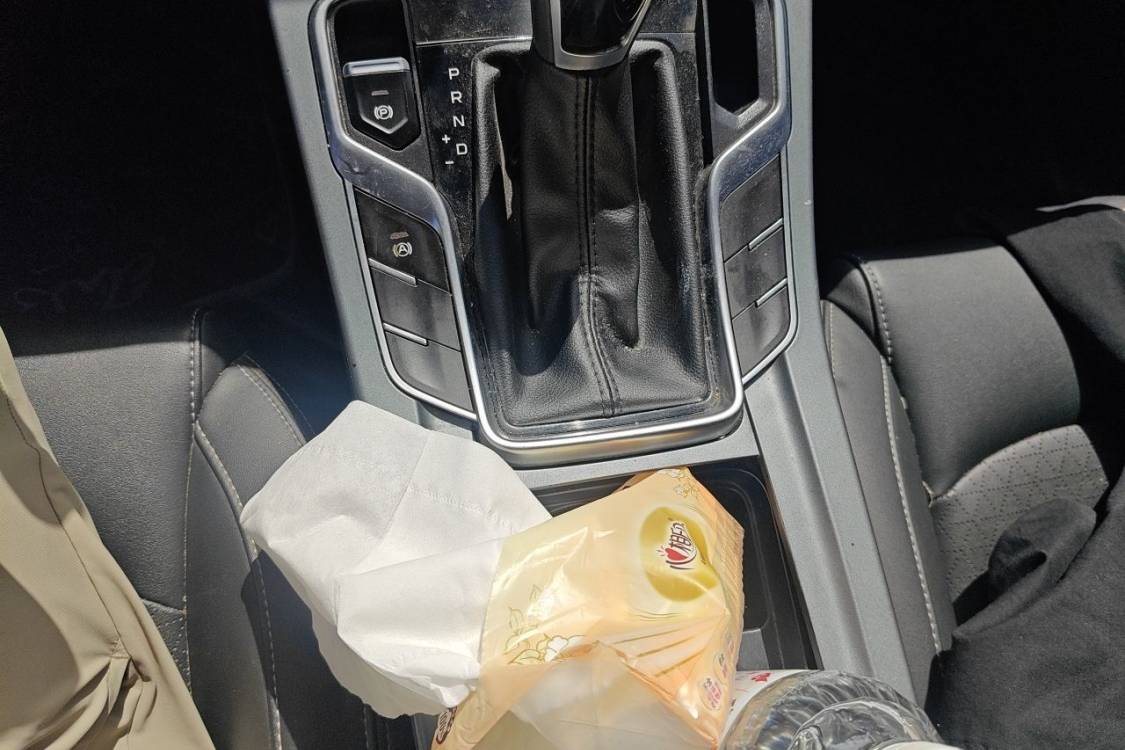 GEELY Emgrand 2021 #27 GEELY Emgrand 2021 car image #27
