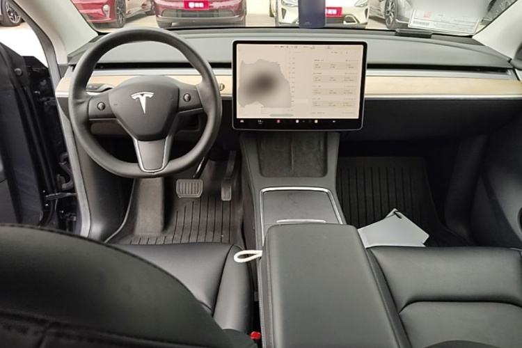 Tesla Model Y 2022 #10 Tesla Model Y 2022 car image #10