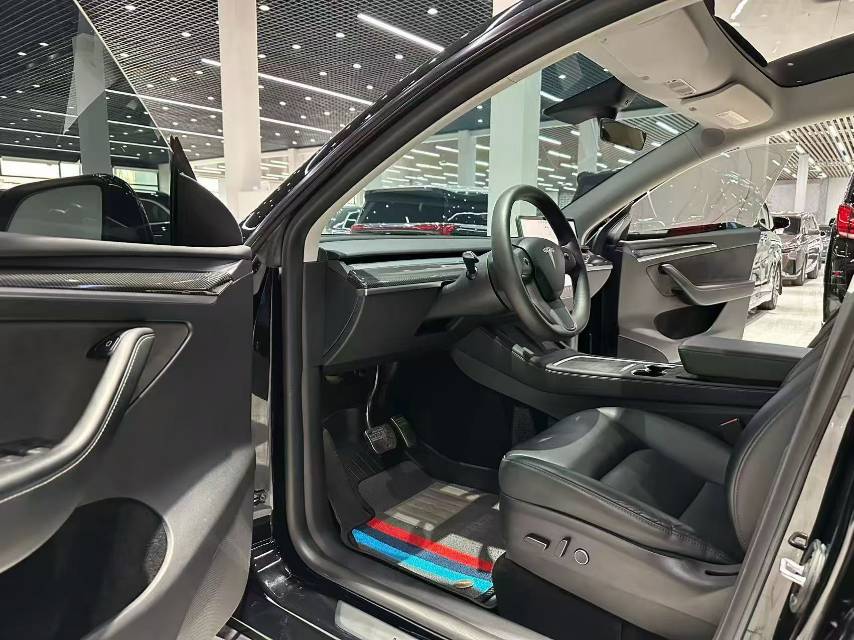 Tesla Model Y 2023 #11 Tesla Model Y 2023 image de voiture #11