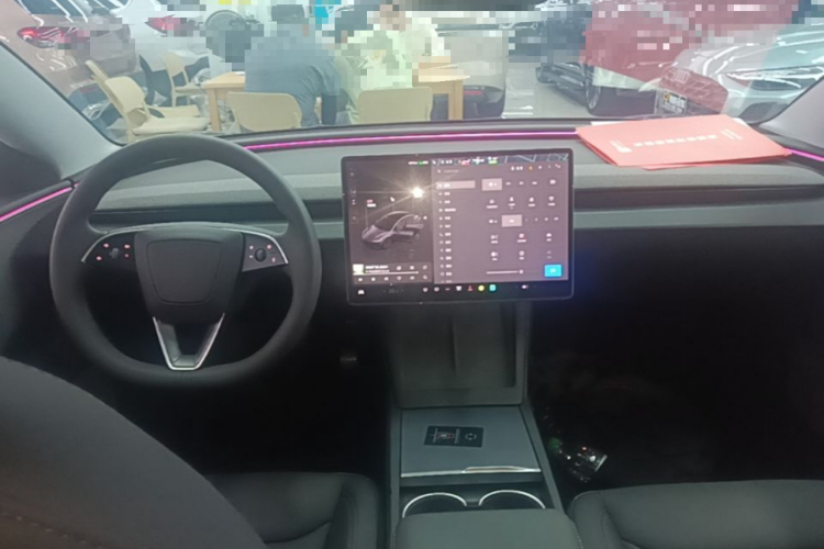 Tesla Model 3 2025 #10 Tesla Model 3 2025 car image #10