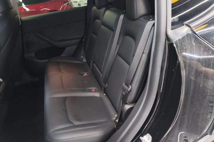 Tesla Model Y 2021 #17 Tesla Model Y 2021 car image #17