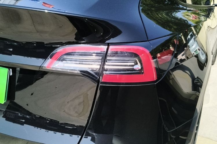 Tesla Model Y 2023 #8 Tesla Model Y 2023 immagine di auto #8