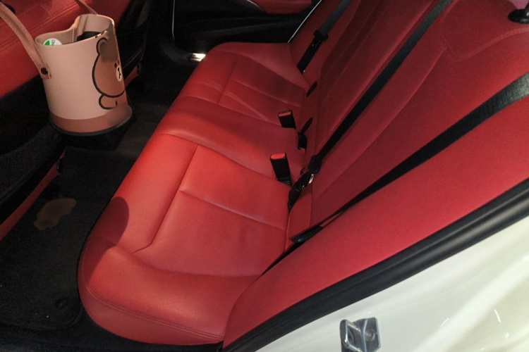 BMW 3 Series 2018 #14 BMW 3 Series 2018 car image #14