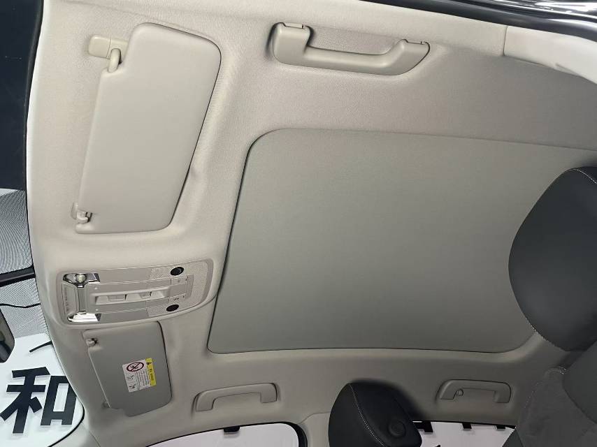 Audi Q3 2023 car image #16