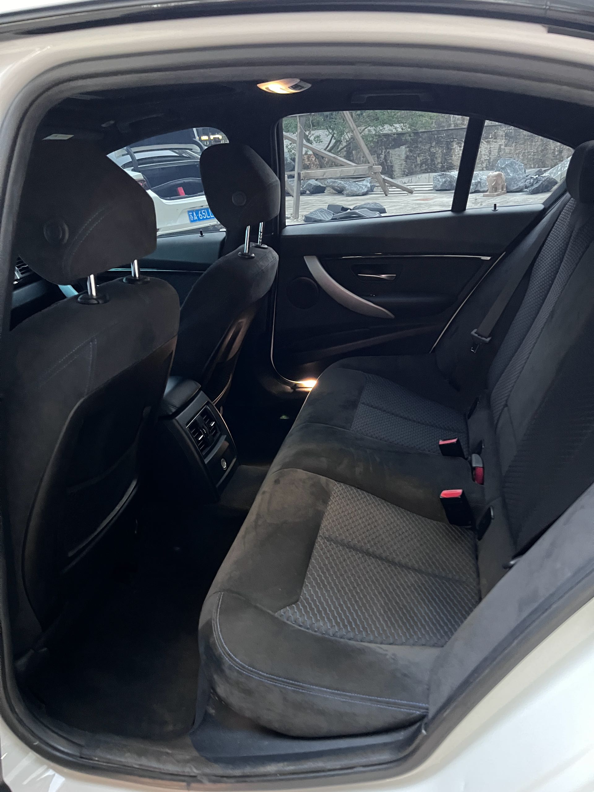BMW 3 Series 2016 #9 BMW 3 Series 2016 car image #9