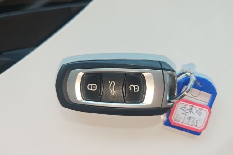 GEELY Vision X6 2019 image de voiture #14