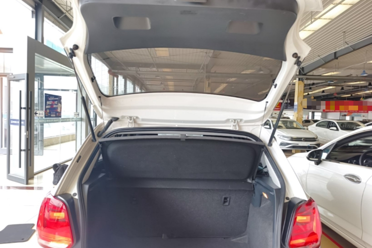 Volkswagen Polo 2018 #19 Volkswagen Polo 2018 car image #19