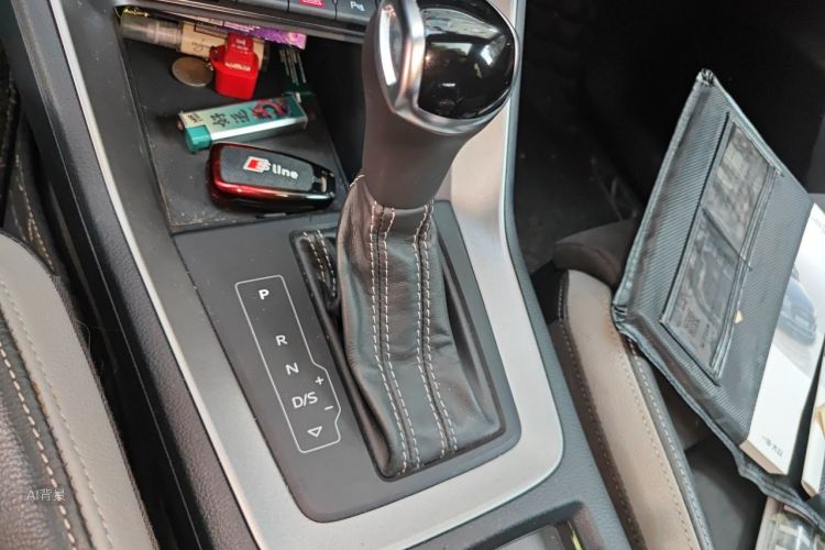 Audi Q3 2019 #16 Audi Q3 2019 car image #16