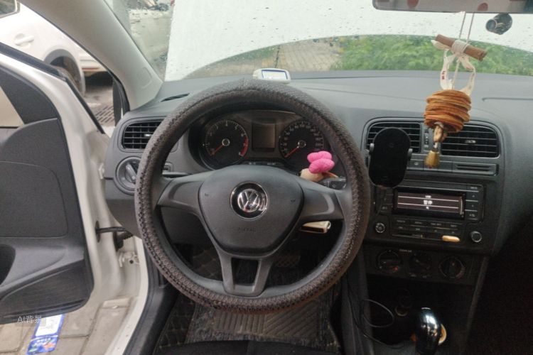 Volkswagen Polo 2017 #12 Volkswagen Polo 2017 car image #12