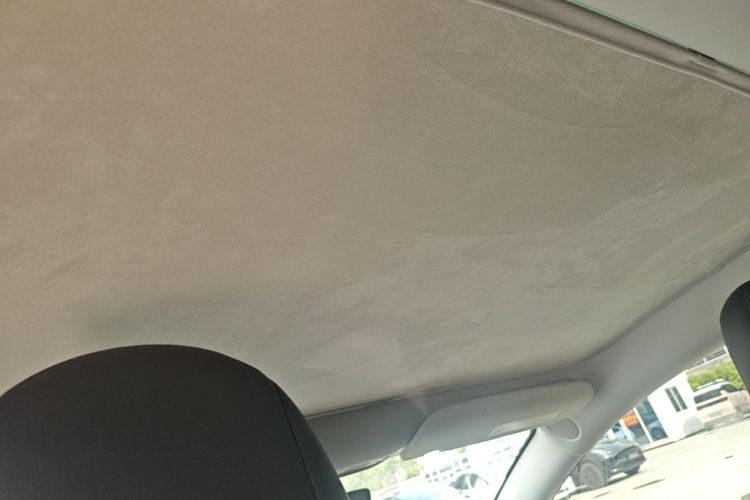 Tesla Model 3 2022 car image #18