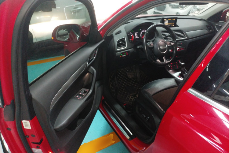 Audi Q3 2017 image de voiture #16