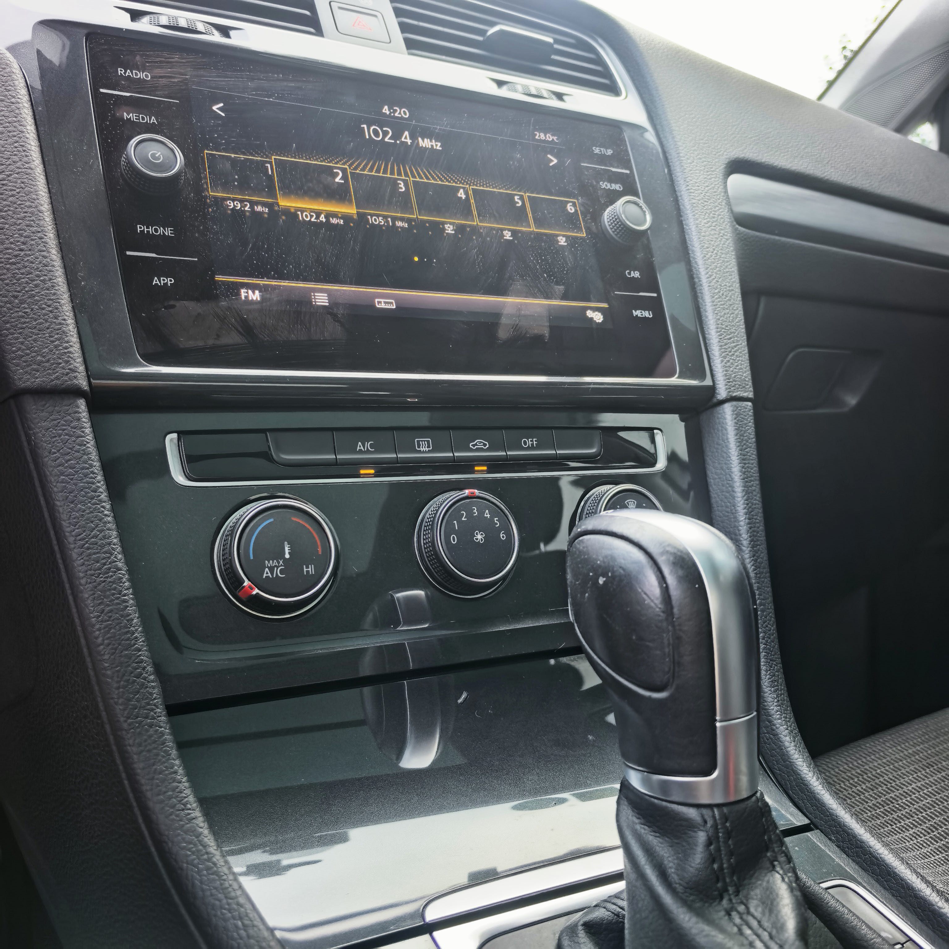 Volkswagen Golf (Imported) 2020 #11 Volkswagen Golf (Imported) 2020 car image #11