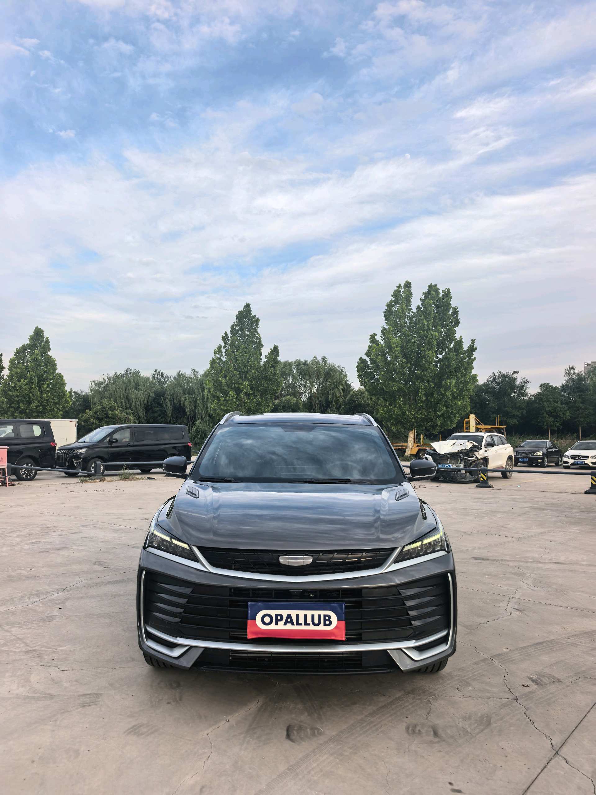 GEELY Coolray 2026 car image #2