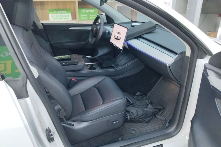 Tesla Model Y 2023 #24 Tesla Model Y 2023 car image #24