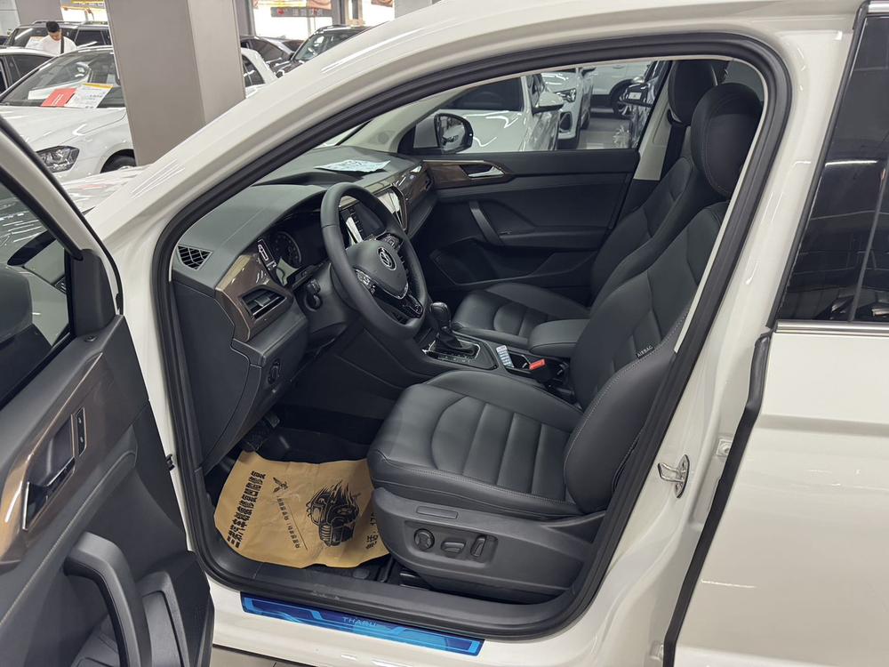 Volkswagen Tharu 2022 car image #9