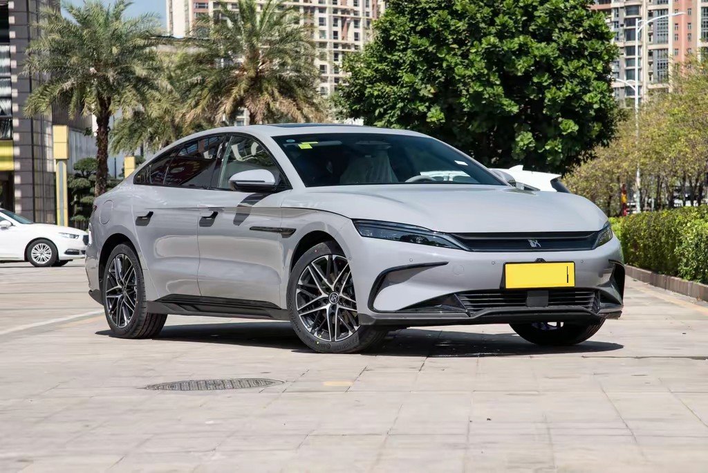 BYD Han 2025 #3 BYD Han 2025 صورة سيارة #3
