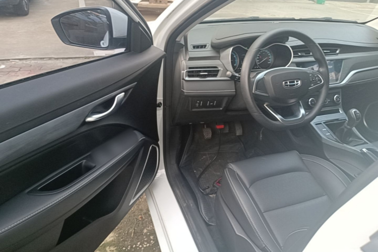GEELY Emgrand 2021 car image #16