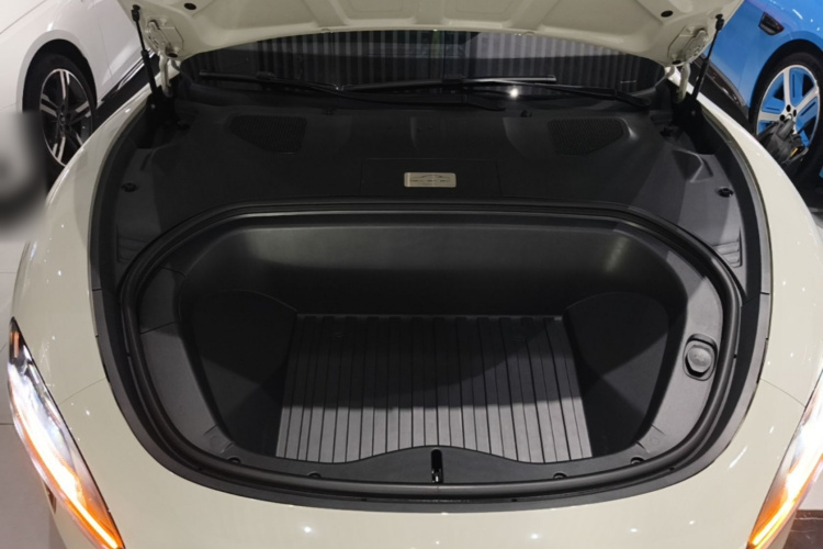 MI SU7 2025 car image #20
