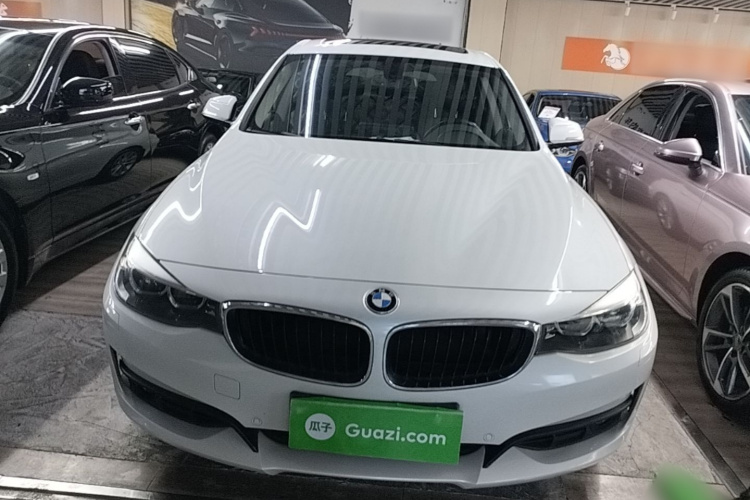BMW 3 Series GT 2018 car image #3