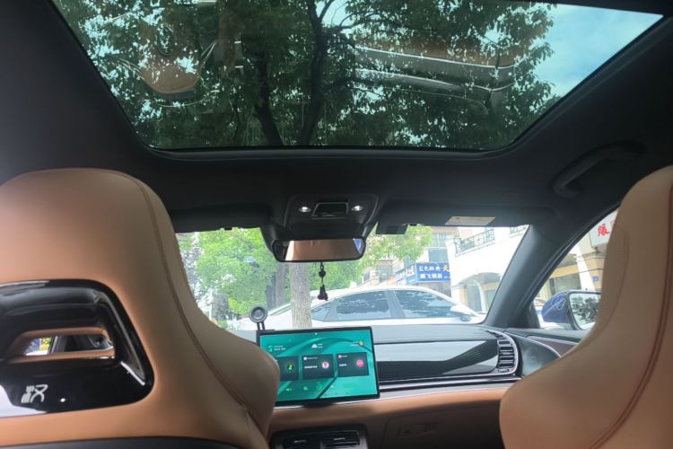 BYD Han 2022 car image #18