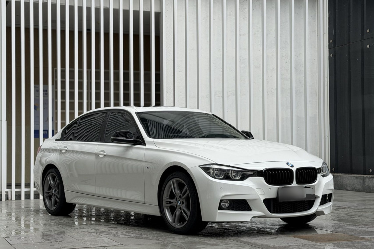 BMW 3 Series 2019 #4 BMW 3 Series 2019 car image #4