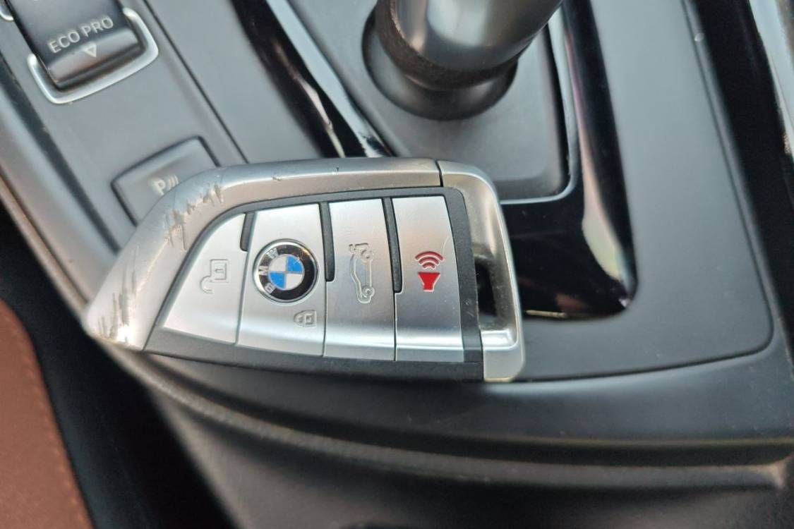 BMW 3 Series 2013 #30 BMW 3 Series 2013 car image #30