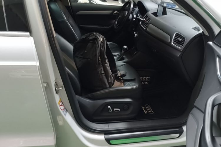 Audi Q3 2017 #23 Audi Q3 2017 car image #23