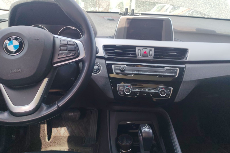 BMW X1 2019 #10 BMW X1 2019 car image #10