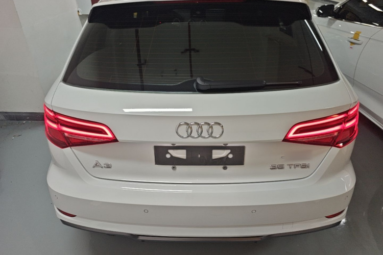 Audi A3 2019 car image #6