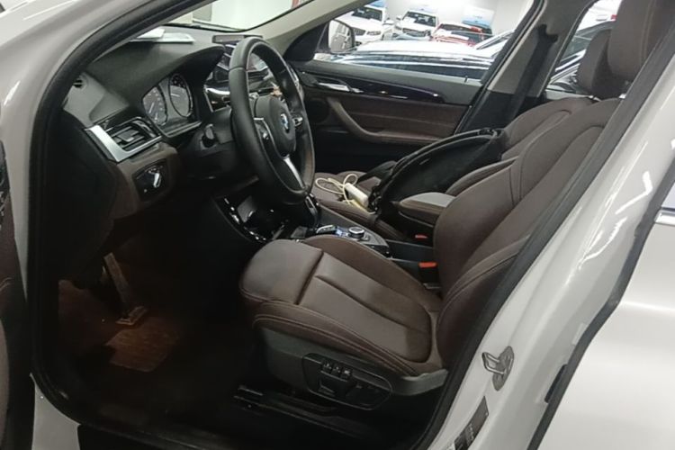 BMW X1 2020 car image #15