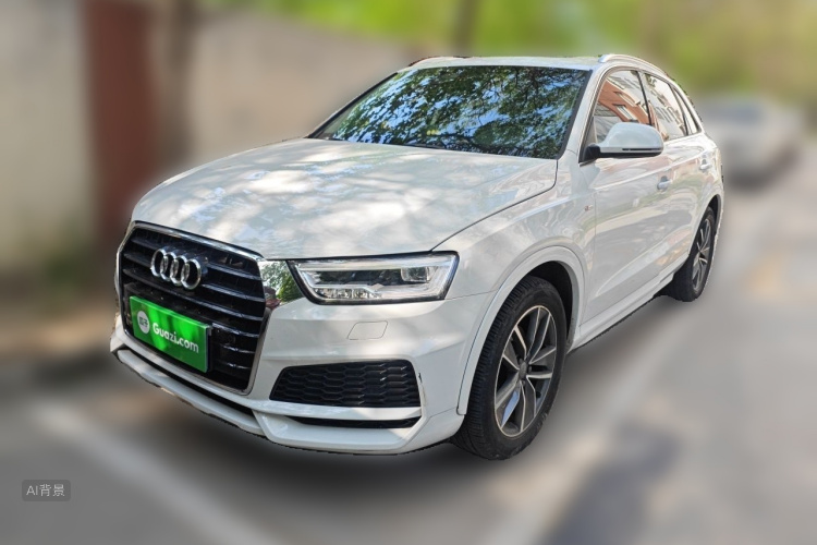 Audi Q3 2019 car image #2