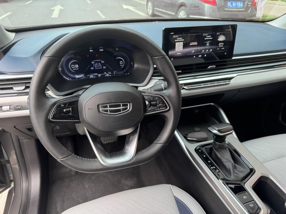 GEELY Emgrand 2021 #14 GEELY Emgrand 2021 car image #14